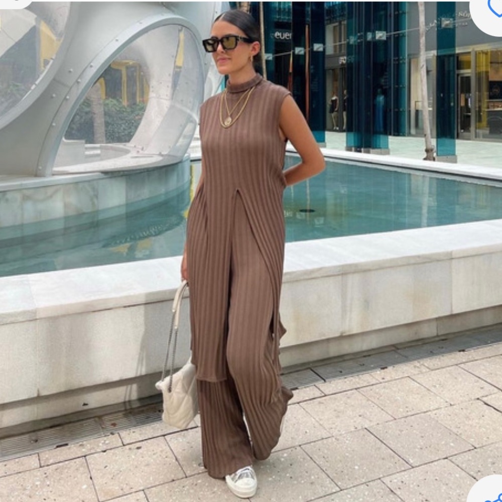 Zara new flared ribbed knit L top and S trouser